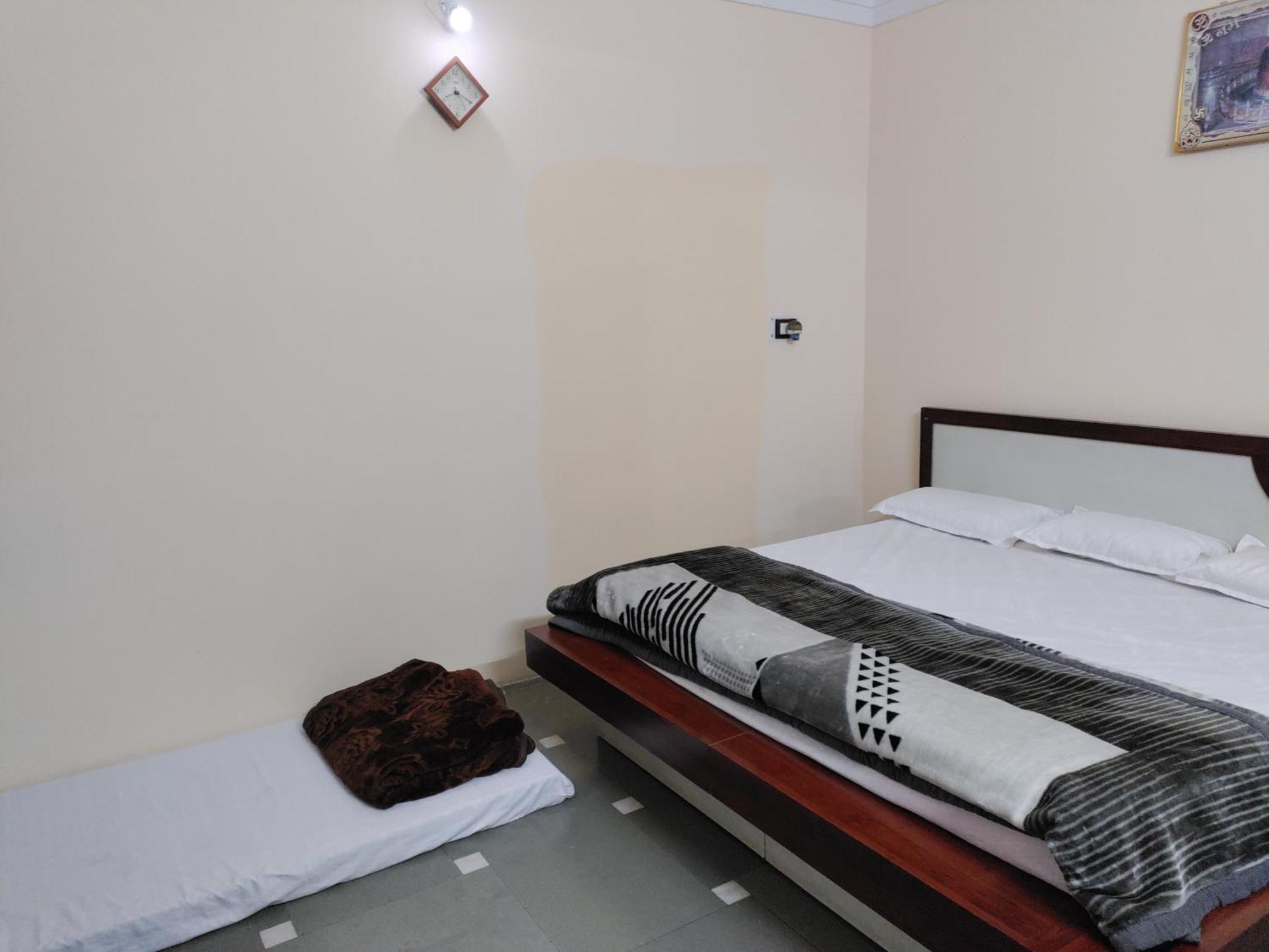 Ramashray Guest House Ujjain Exterior foto
